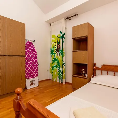 Pepalo,omis Free Parking Apartment Omis